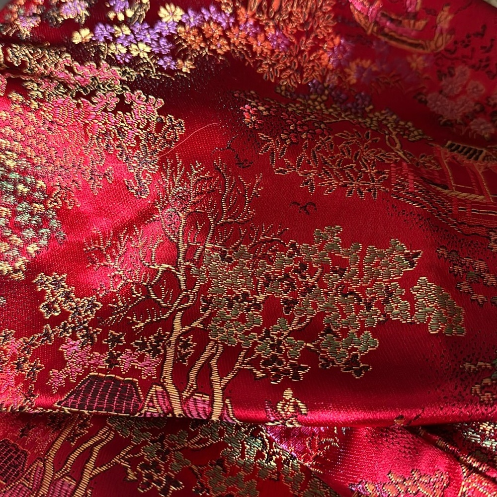 Red Asian Style Wrap Robe - Picture 10 of 10